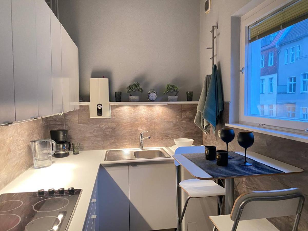 Cozy Modern Apartment With Small Balcony In The Heart Of Berlijn Buitenkant foto